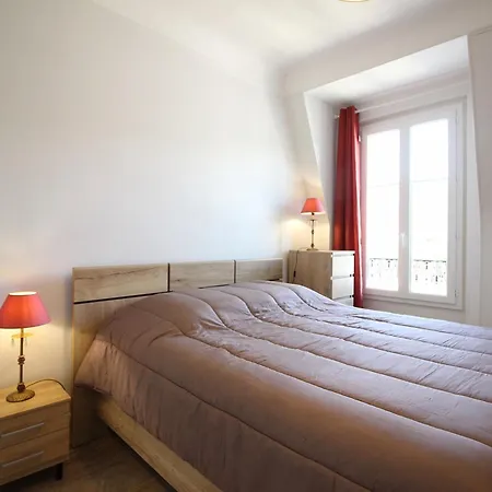 アパート T2 A Avec Wifi A 100m Des Thermes - Fr-1-608-274 ラ・ブルブール